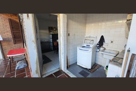 Casa à venda com 297m², 4 quartos e 2 vagas