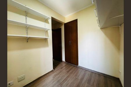 Apartamento à venda com 3 quartos, 74m² em Vila Isa, São Paulo