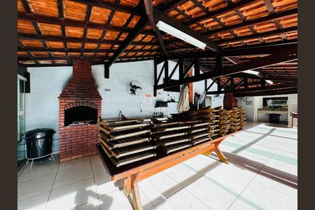 Apartamento à venda com 3 quartos, 74m² em Vila Isa, São Paulo