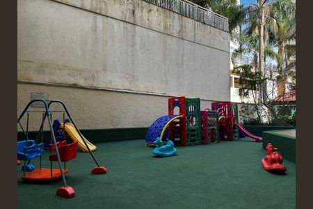 Apartamento à venda com 74m², 3 quartos e 1 vaga