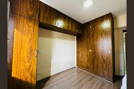 Apartamento à venda com 3 quartos, 74m² em Vila Isa, São Paulo