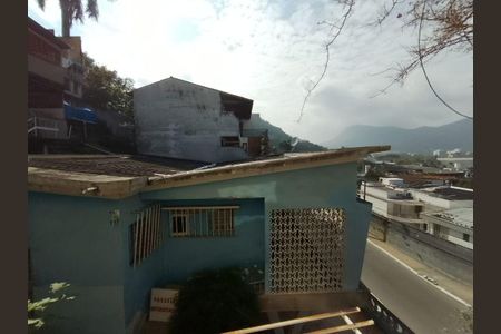 Casa à venda com 373m², 4 quartos e 1 vaga