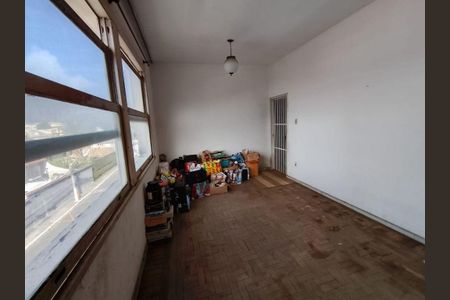 Casa à venda com 373m², 4 quartos e 1 vaga
