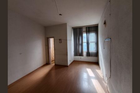 Casa à venda com 373m², 4 quartos e 1 vaga