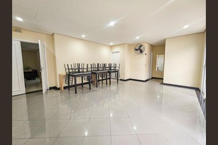 Apartamento à venda com 56m², 2 quartos e 1 vaga Apartamento à venda com 56m², 2 quartos e 1 vagaÁrea comum - Salão de festas