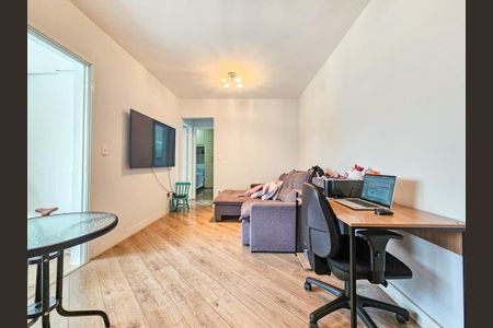 Apartamento à venda com 56m², 2 quartos e 1 vaga Apartamento à venda com 56m², 2 quartos e 1 vagaSala
