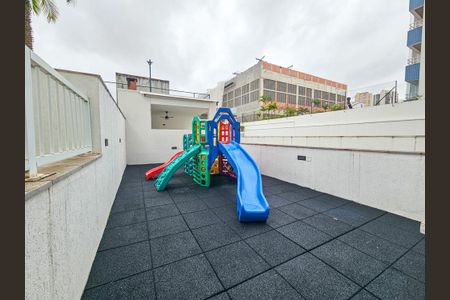 Apartamento à venda com 56m², 2 quartos e 1 vaga Apartamento à venda com 56m², 2 quartos e 1 vagaÁrea comum - Playground