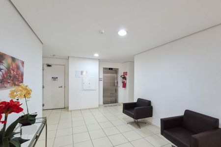 Apartamento à venda com 72m², 3 quartos e 1 vaga Apartamento à venda com 72m², 3 quartos e 1 vagaÁrea comum - hall