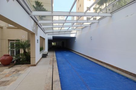 Apartamento à venda com 37m², 1 quarto e 1 vagaÁrea Comum - Piscina