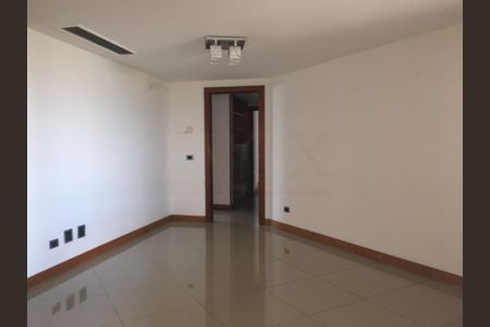 Apartamento à venda com 300m², 3 quartos e 2 vagas Apartamento à venda com 300m², 3 quartos e 2 vagasFoto 08