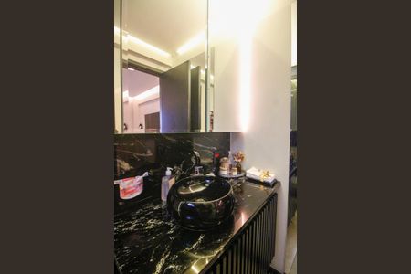 Apartamento à venda com 113m², 3 quartos e 2 vagasBanheiro da Suíte