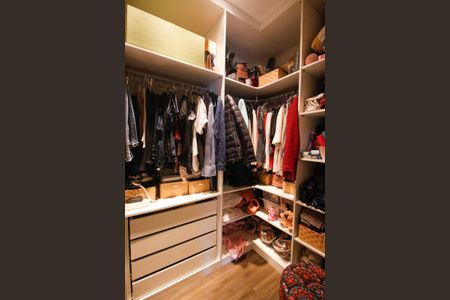Apartamento à venda com 113m², 3 quartos e 2 vagasCloset da suíte