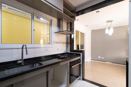Casa à venda com 92m², 3 quartos e 2 vagas Casa à venda com 92m², 3 quartos e 2 vagasCozinha - Armários