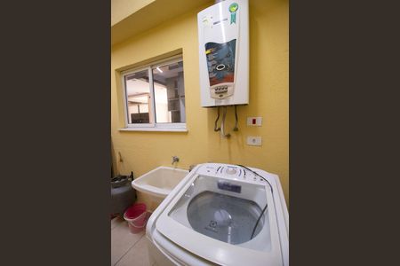 Casa à venda com 92m², 3 quartos e 2 vagas Casa à venda com 92m², 3 quartos e 2 vagasDetalhe da area de serviço