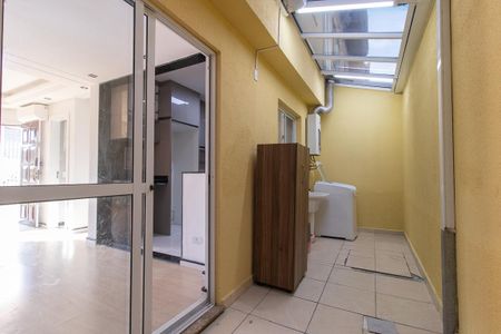 Casa à venda com 92m², 3 quartos e 2 vagas Casa à venda com 92m², 3 quartos e 2 vagasÁrea de Serviço