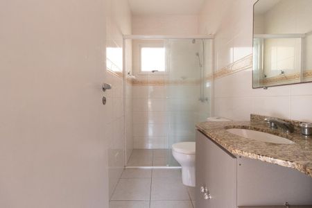 Banheiro da Suíte de casa à venda com 3 quartos, 92m² em Novo Mundo, Curitiba