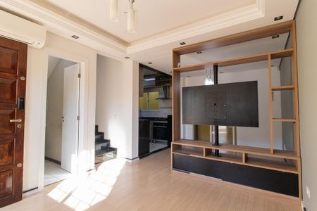 Casa à venda com 3 quartos, 92m² em Novo Mundo, Curitiba