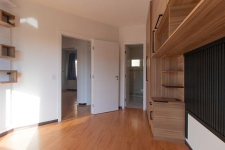 Casa à venda com 92m², 3 quartos e 2 vagas Casa à venda com 92m², 3 quartos e 2 vagasQuarto 2 - Suíte