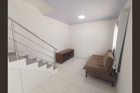 Casa de Condomínio para alugar com 2 quartos, 83m² em Conjunto 3, Brasília