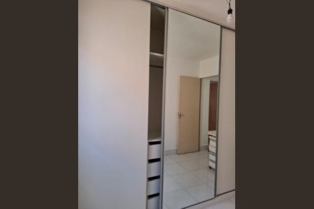 Casa para alugar com 51m², 2 quartos e 2 vagas Casa para alugar com 51m², 2 quartos e 2 vagasQuarto