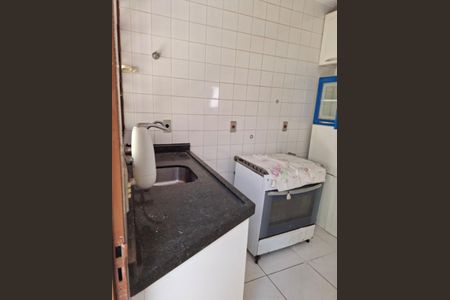 Casa para alugar com 51m², 2 quartos e 2 vagas Casa para alugar com 51m², 2 quartos e 2 vagasCozinha