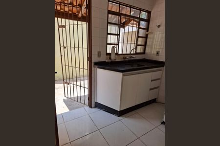 Cozinha de casa para alugar com 2 quartos, 51m² em Parque Eldorado, Campinas