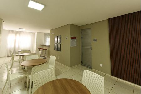 Apartamento à venda com 60m², 2 quartos e 2 vagas Apartamento à venda com 60m², 2 quartos e 2 vagasSalão de Festas