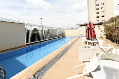 Apartamento à venda com 60m², 2 quartos e 2 vagas Apartamento à venda com 60m², 2 quartos e 2 vagasÁrea comum - Piscina