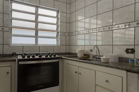 Casa à venda com 125m², 3 quartos e 2 vagas Casa à venda com 125m², 3 quartos e 2 vagasCozinha