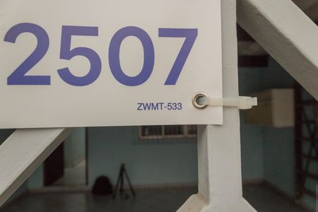 Casa à venda com 125m², 3 quartos e 2 vagas Casa à venda com 125m², 3 quartos e 2 vagasFachada