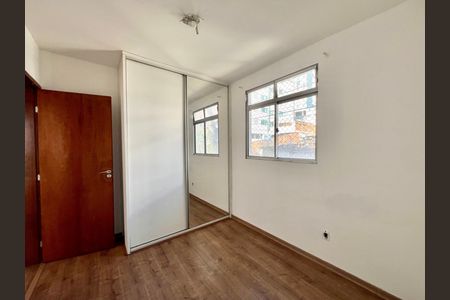 Apartamento à venda com 60m², 3 quartos e 1 vaga Apartamento à venda com 60m², 3 quartos e 1 vagaQuarto 2