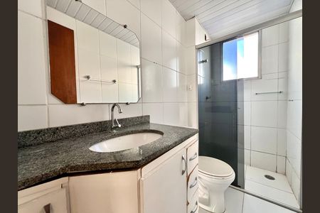 Apartamento à venda com 60m², 3 quartos e 1 vaga Apartamento à venda com 60m², 3 quartos e 1 vagaBanheiro Social