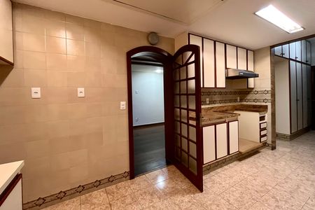 Apartamento à venda com 495m², 3 quartos e 1 vaga