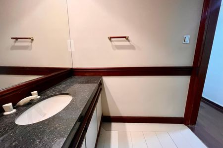 Apartamento à venda com 495m², 3 quartos e 1 vaga