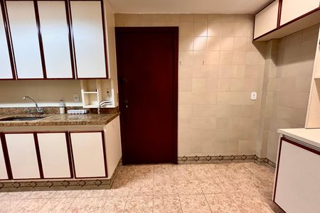 Apartamento à venda com 495m², 3 quartos e 1 vaga