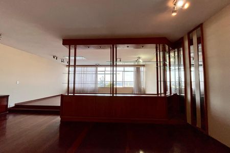 Apartamento à venda com 495m², 3 quartos e 1 vaga