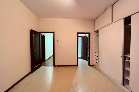 Apartamento à venda com 495m², 3 quartos e 1 vaga