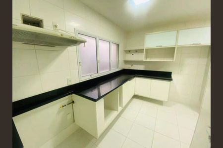 Cozinha de apartamento para alugar com 4 quartos, 140m² em Vila Mariana, São Paulo