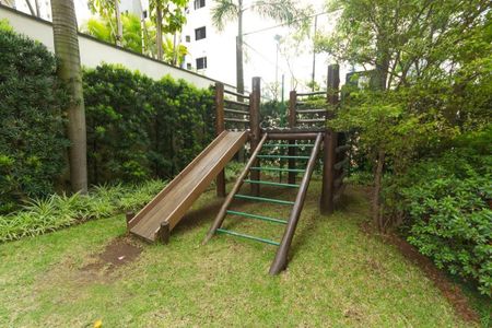 Apartamento para alugar com 140m², 4 quartos e 2 vagasÁrea externa