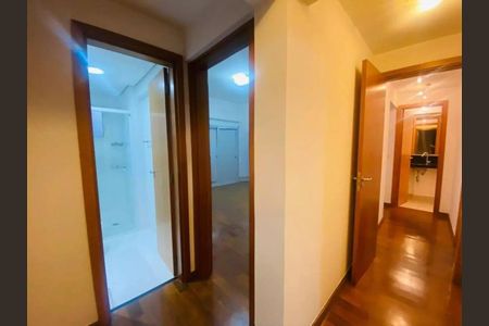 Apartamento para alugar com 140m², 4 quartos e 2 vagasCorredor