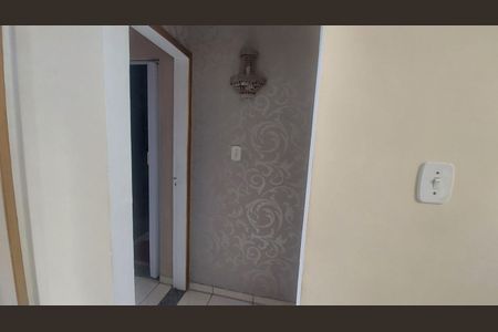 Casa de condomínio à venda com 159m², 4 quartos e 5 vagas Casa de condomínio à venda com 159m², 4 quartos e 5 vagasCorredor