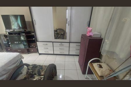 Casa de condomínio à venda com 159m², 4 quartos e 5 vagas Casa de condomínio à venda com 159m², 4 quartos e 5 vagasQuarto 4