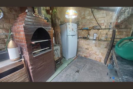 Casa de condomínio à venda com 159m², 4 quartos e 5 vagas Casa de condomínio à venda com 159m², 4 quartos e 5 vagasÁrea externa
