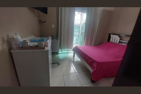 Casa de condomínio à venda com 159m², 4 quartos e 5 vagas Casa de condomínio à venda com 159m², 4 quartos e 5 vagasQuarto 1