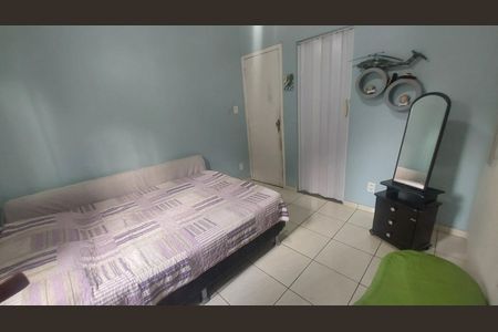 Casa de condomínio à venda com 159m², 4 quartos e 5 vagas Casa de condomínio à venda com 159m², 4 quartos e 5 vagasQuarto 3