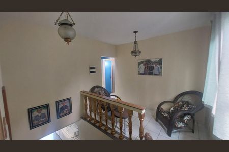 Casa de condomínio à venda com 159m², 4 quartos e 5 vagas Casa de condomínio à venda com 159m², 4 quartos e 5 vagasCorredor