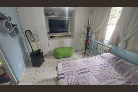 Casa de condomínio à venda com 159m², 4 quartos e 5 vagas