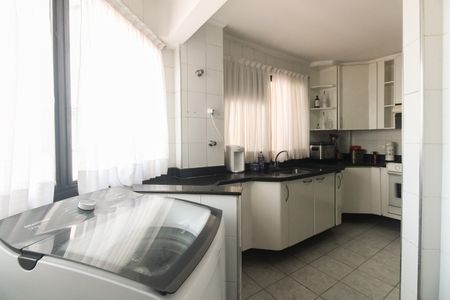 Apartamento à venda com 90m², 3 quartos e 2 vagasÁrea de Serviço 