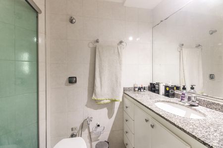 Apartamento à venda com 90m², 3 quartos e 2 vagasBanheiro Suíte 