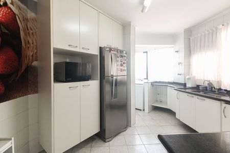 Apartamento à venda com 90m², 3 quartos e 2 vagasCozinha 